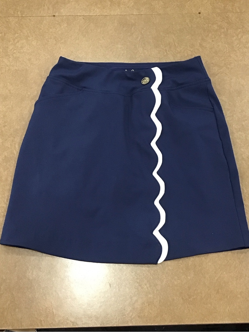 EUC Lilly Pulitzer Golf Navy Colette White Scallop Hem Knit Skort SZ 00